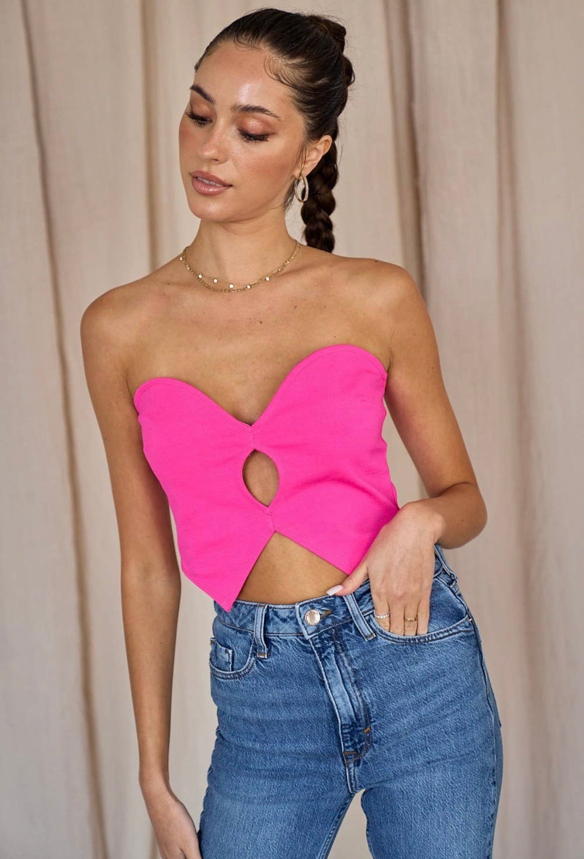 Butterfly cut out top